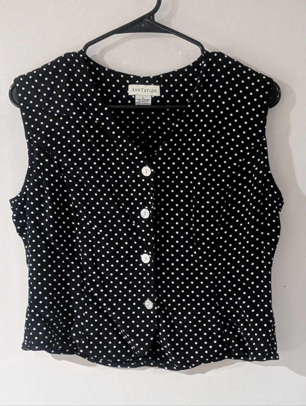 Ann Taylor Black Polka Dot Sleeveless Button-Front Blouse